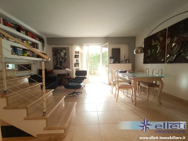 casa indipendente in vendita a Toano in zona Massa