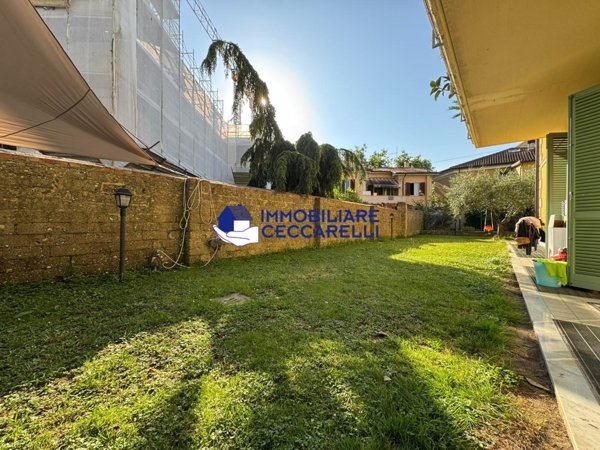 appartamento in vendita a Toano in zona Massa