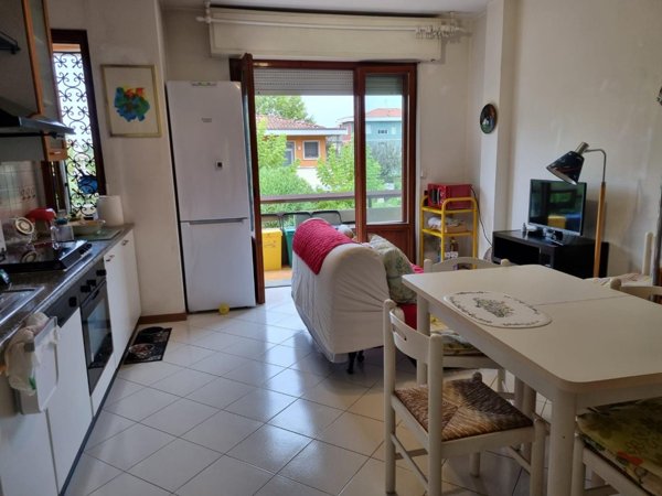 appartamento in vendita a Toano in zona Massa