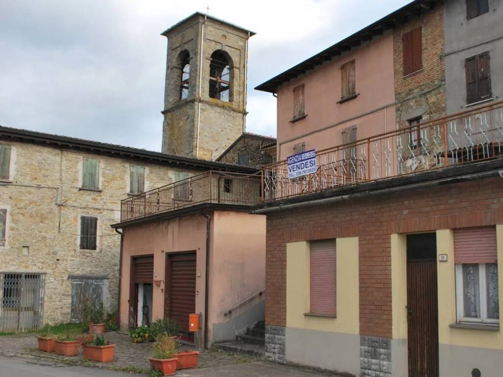 casa indipendente in vendita a Toano in zona Quara
