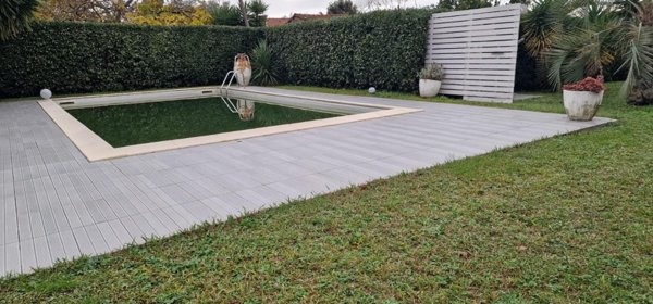 casa indipendente in vendita a Toano in zona Massa