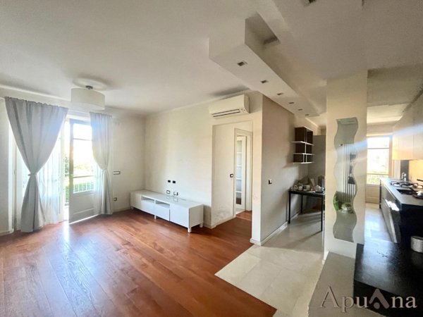 appartamento in vendita a Toano in zona Massa