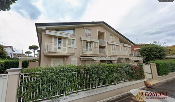 appartamento in vendita a Toano in zona Massa