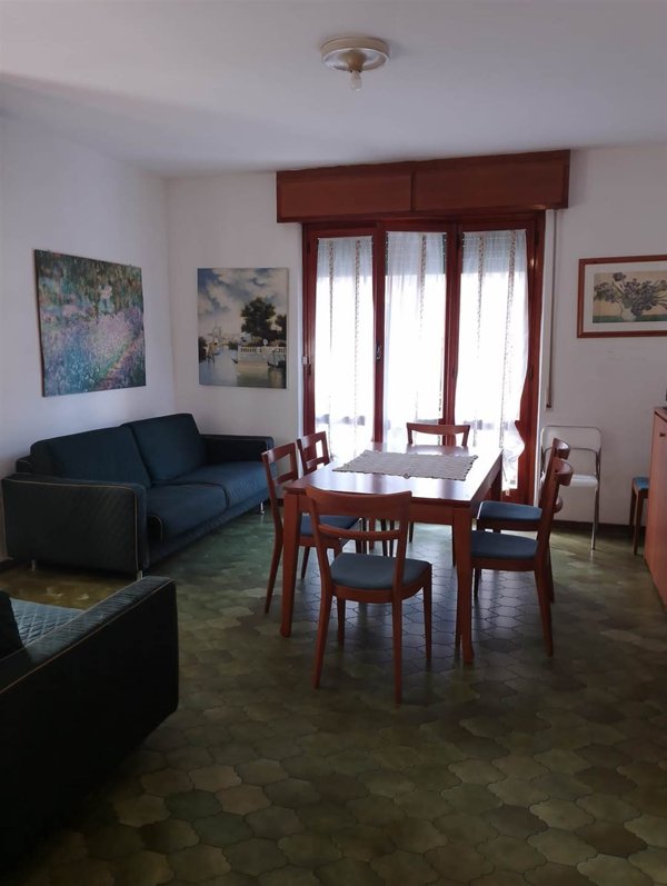 appartamento in vendita a Toano in zona Massa