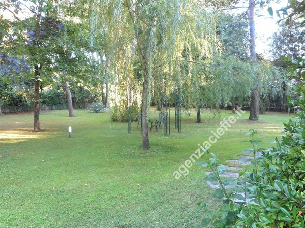 appartamento in vendita a Toano in zona Massa