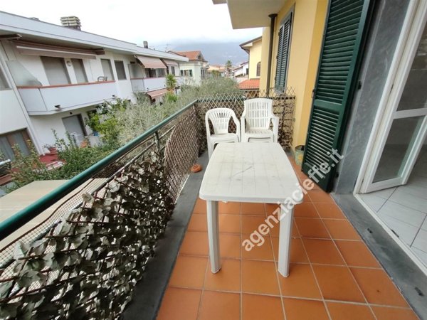 appartamento in vendita a Toano in zona Massa