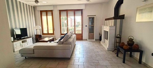 appartamento in vendita a Toano in zona Massa