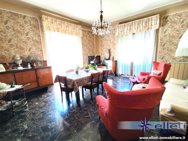 appartamento in vendita a Toano in zona Massa