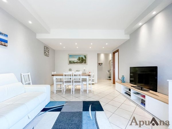 appartamento in vendita a Toano in zona Massa