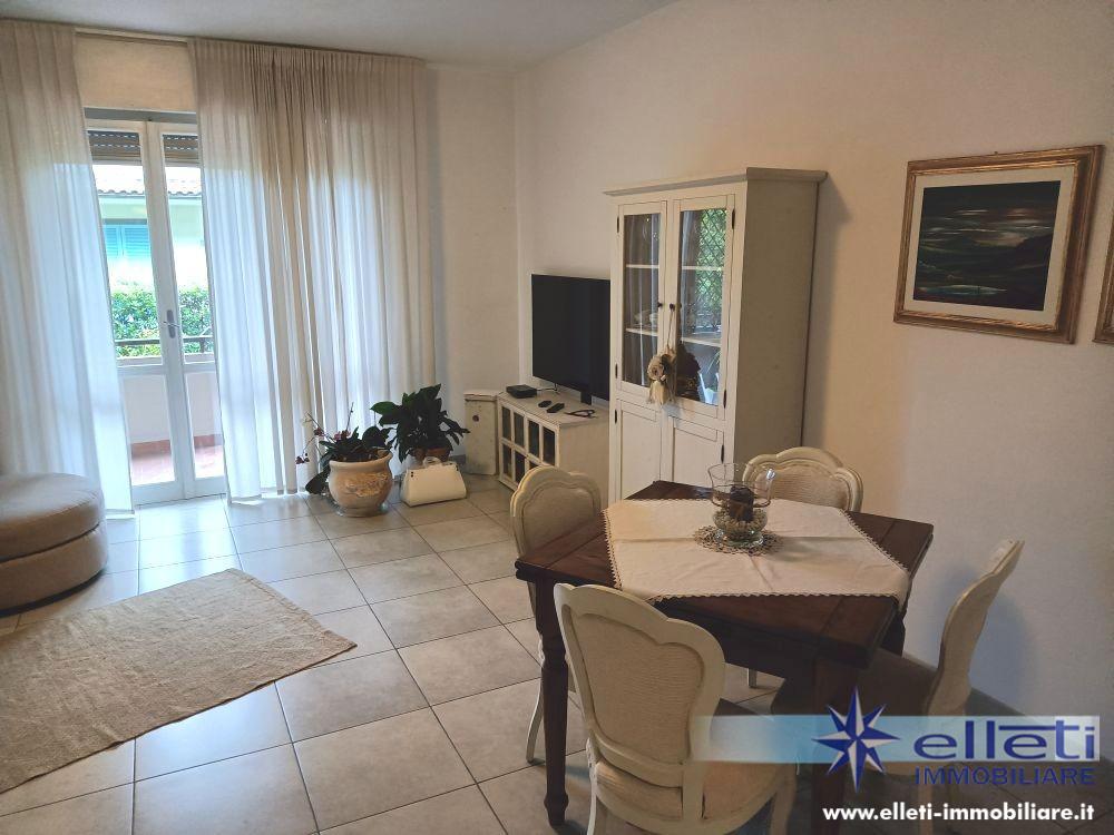 appartamento in vendita a Toano in zona Massa