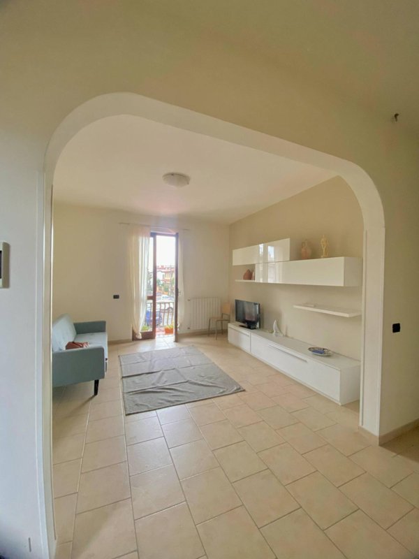 appartamento in vendita a Toano in zona Massa