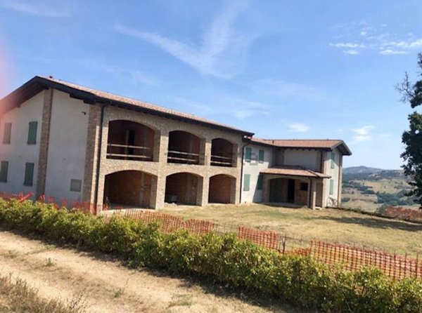 appartamento in vendita a Toano in zona Montecroce