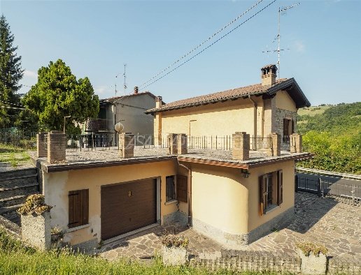 casa indipendente in vendita a Toano in zona Cerredolo
