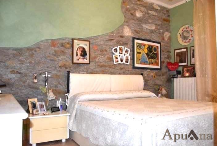 appartamento in vendita a Toano in zona Massa