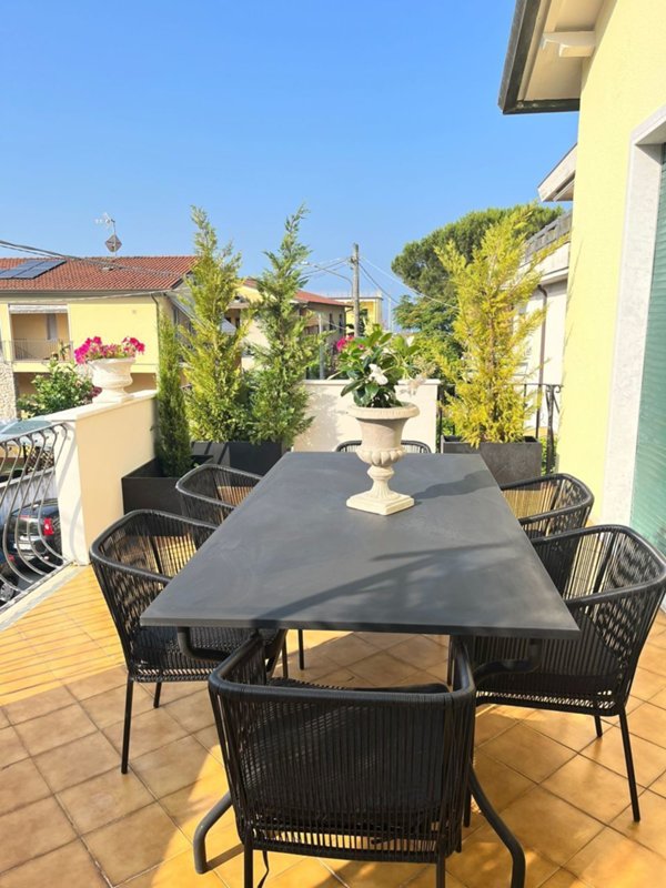 casa indipendente in vendita a Toano in zona Massa