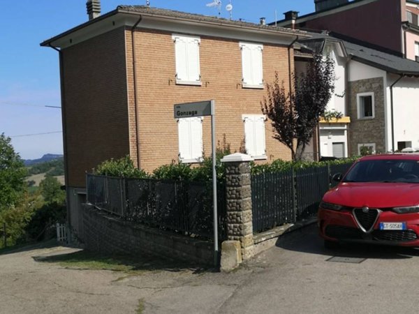 casa indipendente in vendita a Toano in zona Quara
