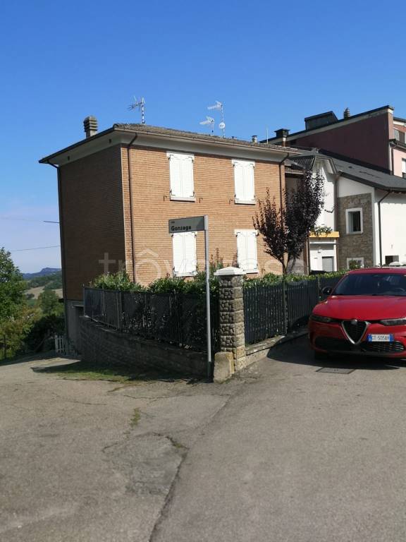 casa indipendente in vendita a Toano in zona Quara