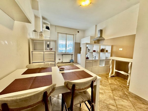 appartamento in vendita a Toano in zona Massa