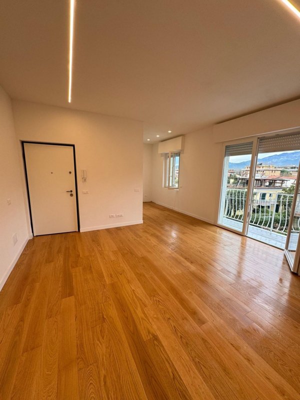 appartamento in vendita a Toano in zona Massa