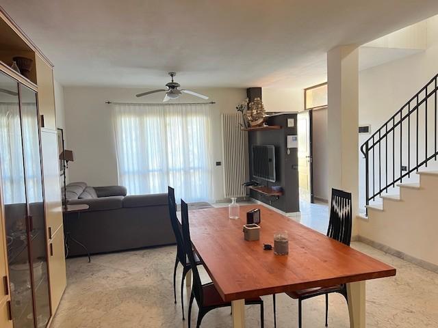 casa indipendente in vendita a Toano in zona Massa