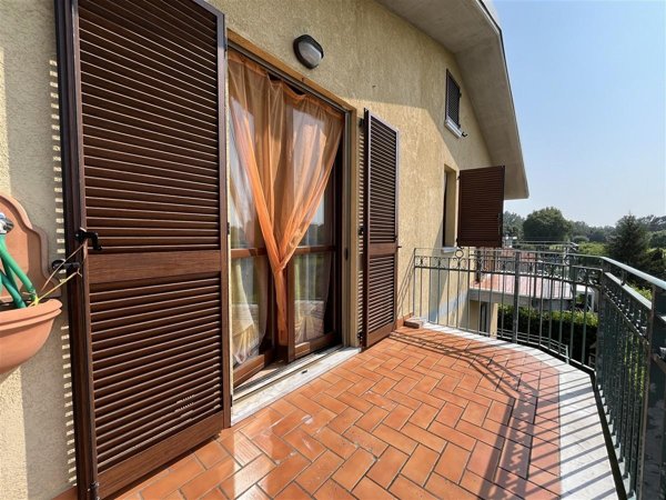 appartamento in vendita a Toano in zona Massa