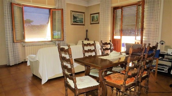 appartamento in vendita a Toano in zona Massa