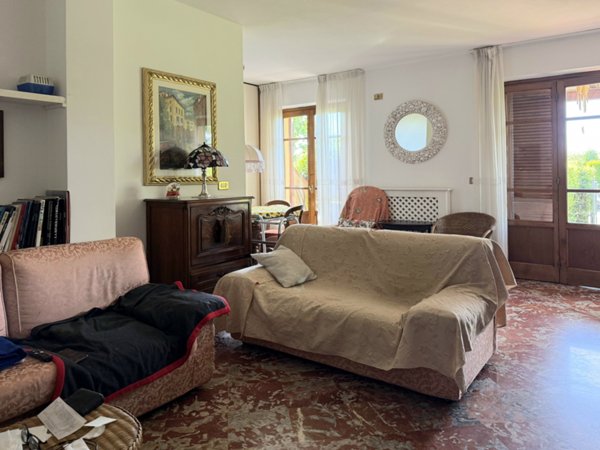 appartamento in vendita a Toano in zona Massa