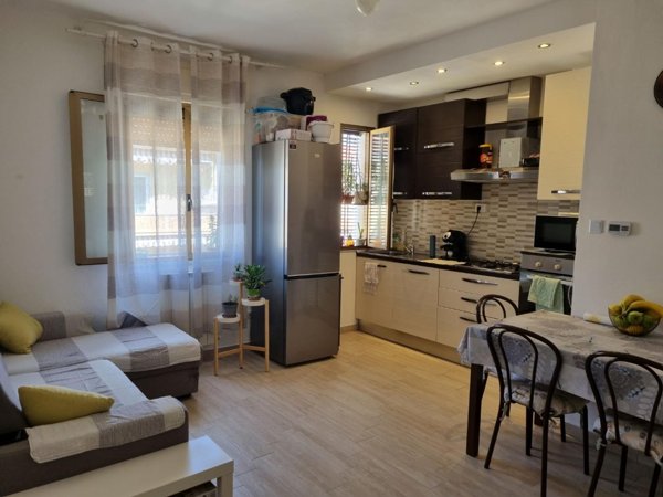 appartamento in vendita a Toano in zona Massa