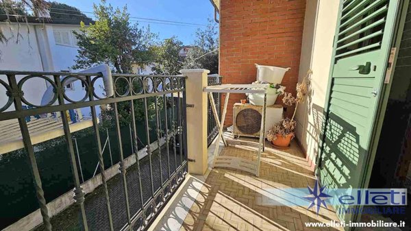 appartamento in vendita a Toano in zona Massa