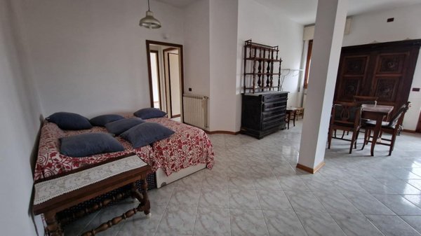 appartamento in vendita a Toano in zona Massa