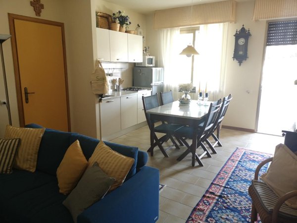 appartamento in vendita a Toano in zona Massa