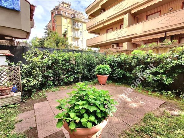 appartamento in vendita a Toano in zona Massa