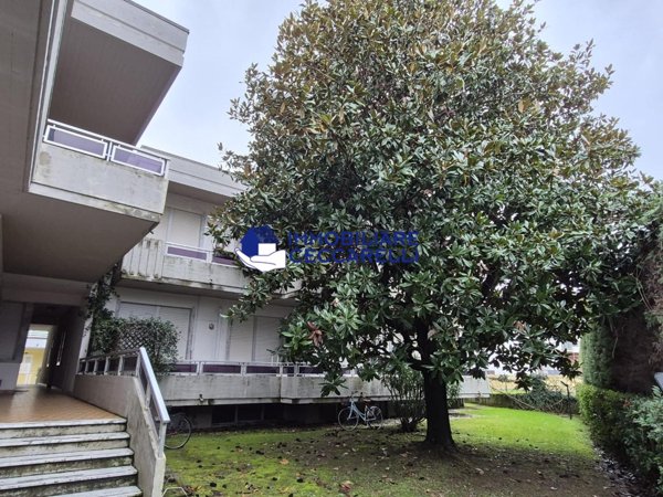 appartamento in vendita a Toano in zona Massa