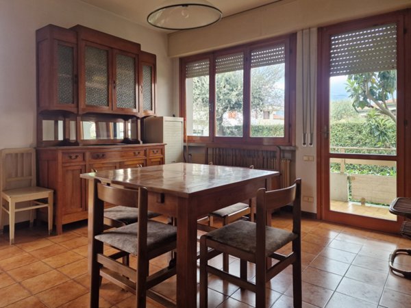 casa indipendente in vendita a Toano in zona Massa