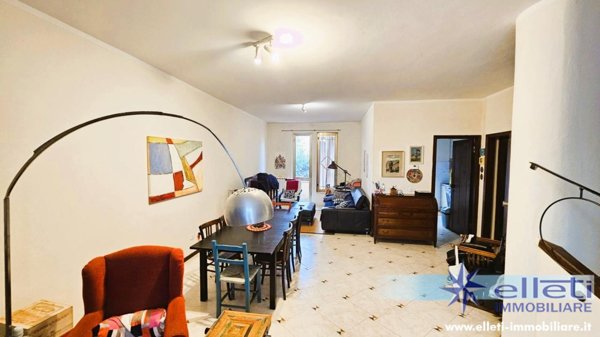 casa indipendente in vendita a Toano in zona Massa