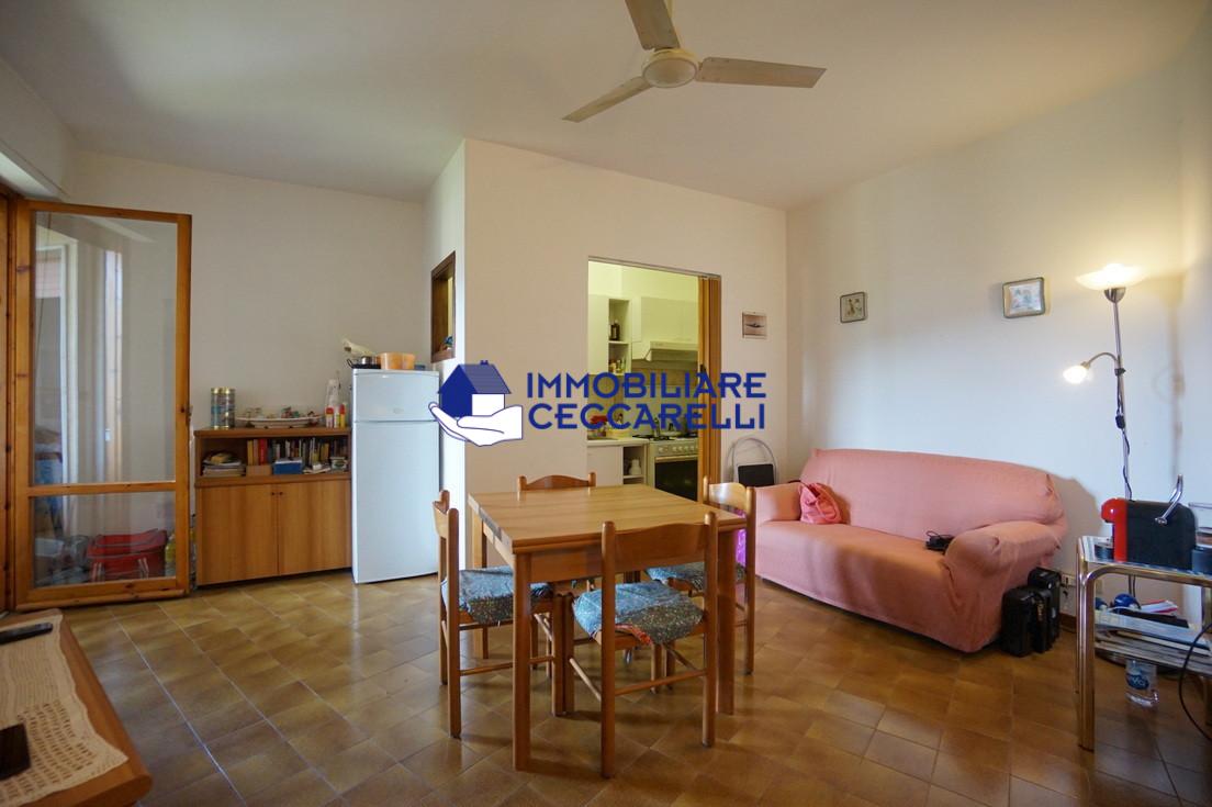 appartamento in vendita a Toano in zona Massa