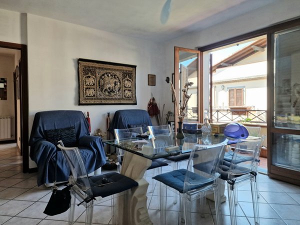 appartamento in vendita a Toano in zona Massa