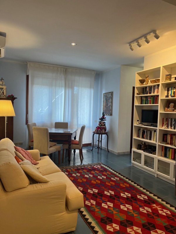 appartamento in vendita a Toano in zona Massa