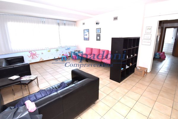 ufficio in vendita a Toano in zona Massa