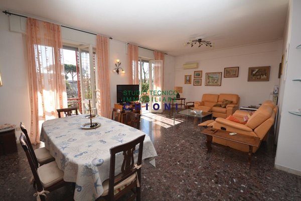 appartamento in vendita a Toano in zona Massa