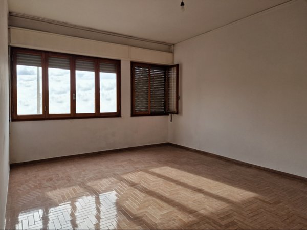 appartamento in vendita a Toano in zona Massa