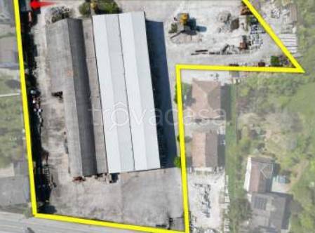 locale commerciale in vendita a Toano