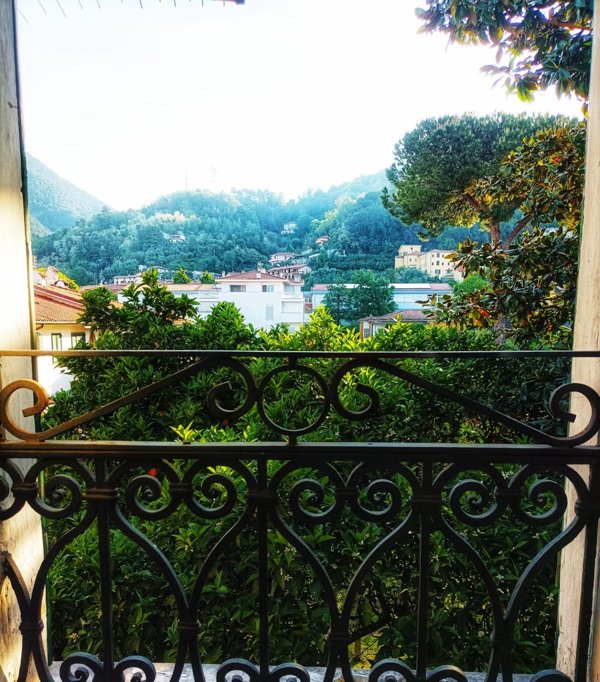 appartamento in vendita a Toano in zona Massa