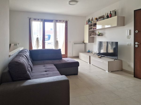 appartamento in vendita a Toano in zona Massa
