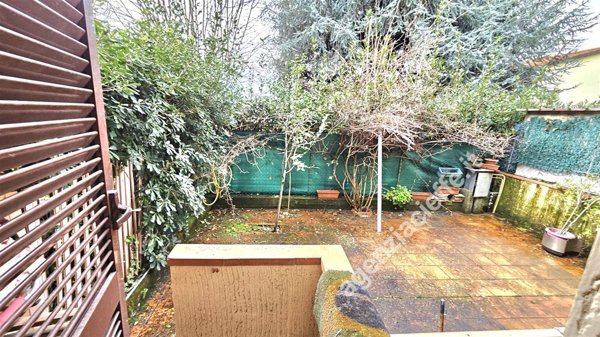 casa indipendente in vendita a Toano in zona Massa