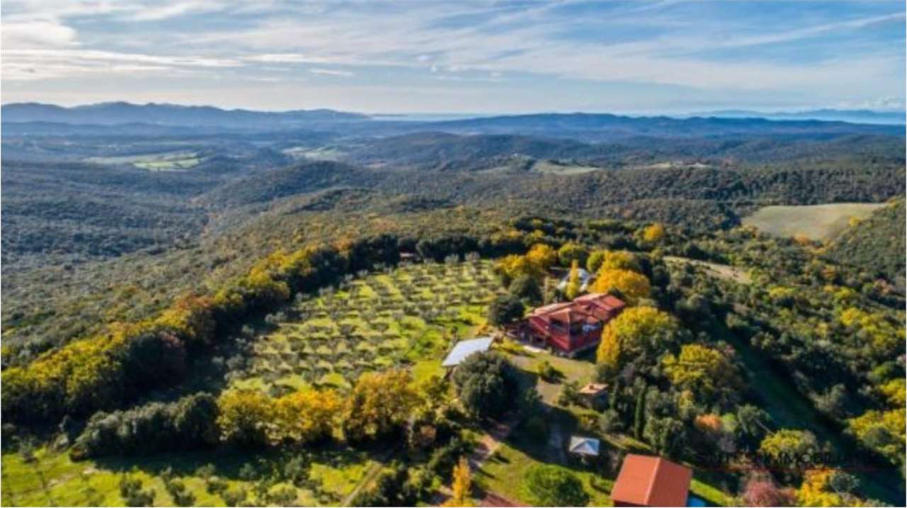 casa indipendente in vendita a Toano in zona Massa