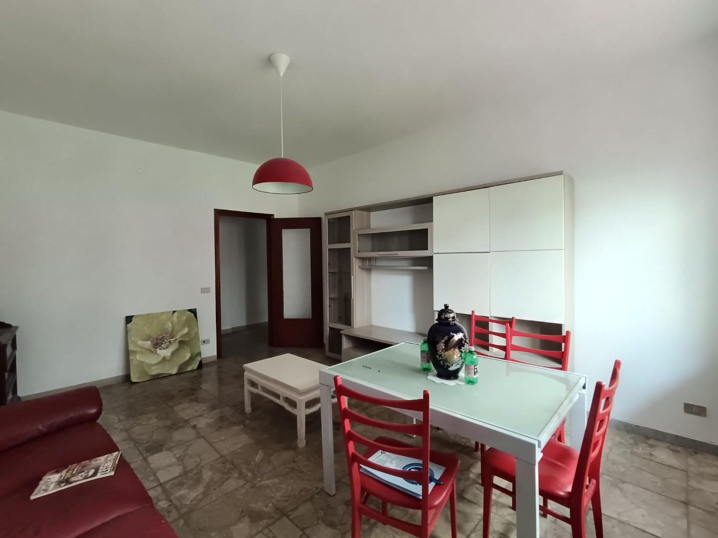 appartamento in vendita a Toano in zona Massa