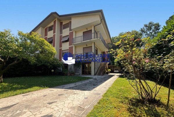 casa indipendente in vendita a Toano in zona Massa