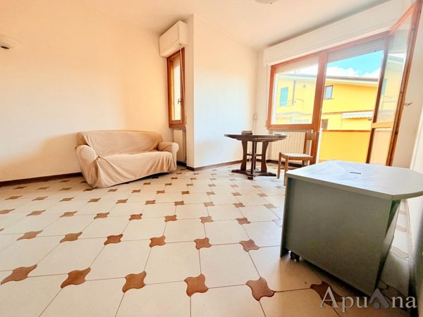 appartamento in vendita a Toano in zona Massa