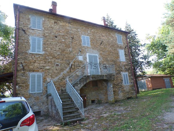 appartamento in vendita a Toano in zona Corneto